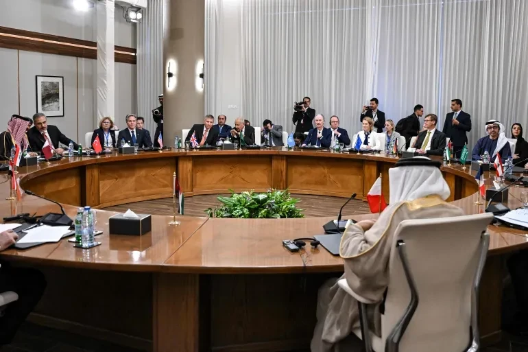 دول العالم تتوحد لدعم الانتقال السلمي في سوريا